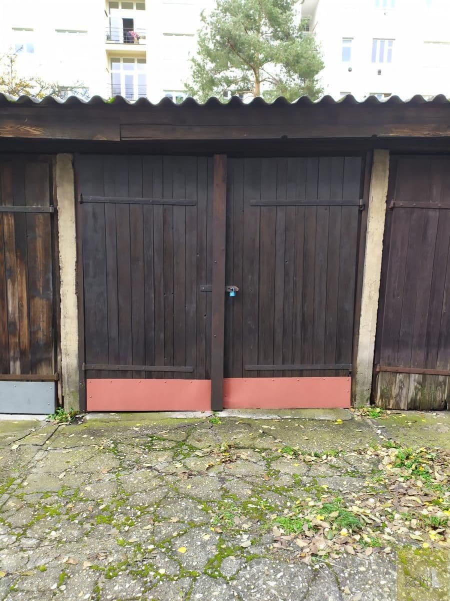 Prodej bytu 2+1, 53 m2 ve Vršovicích 12