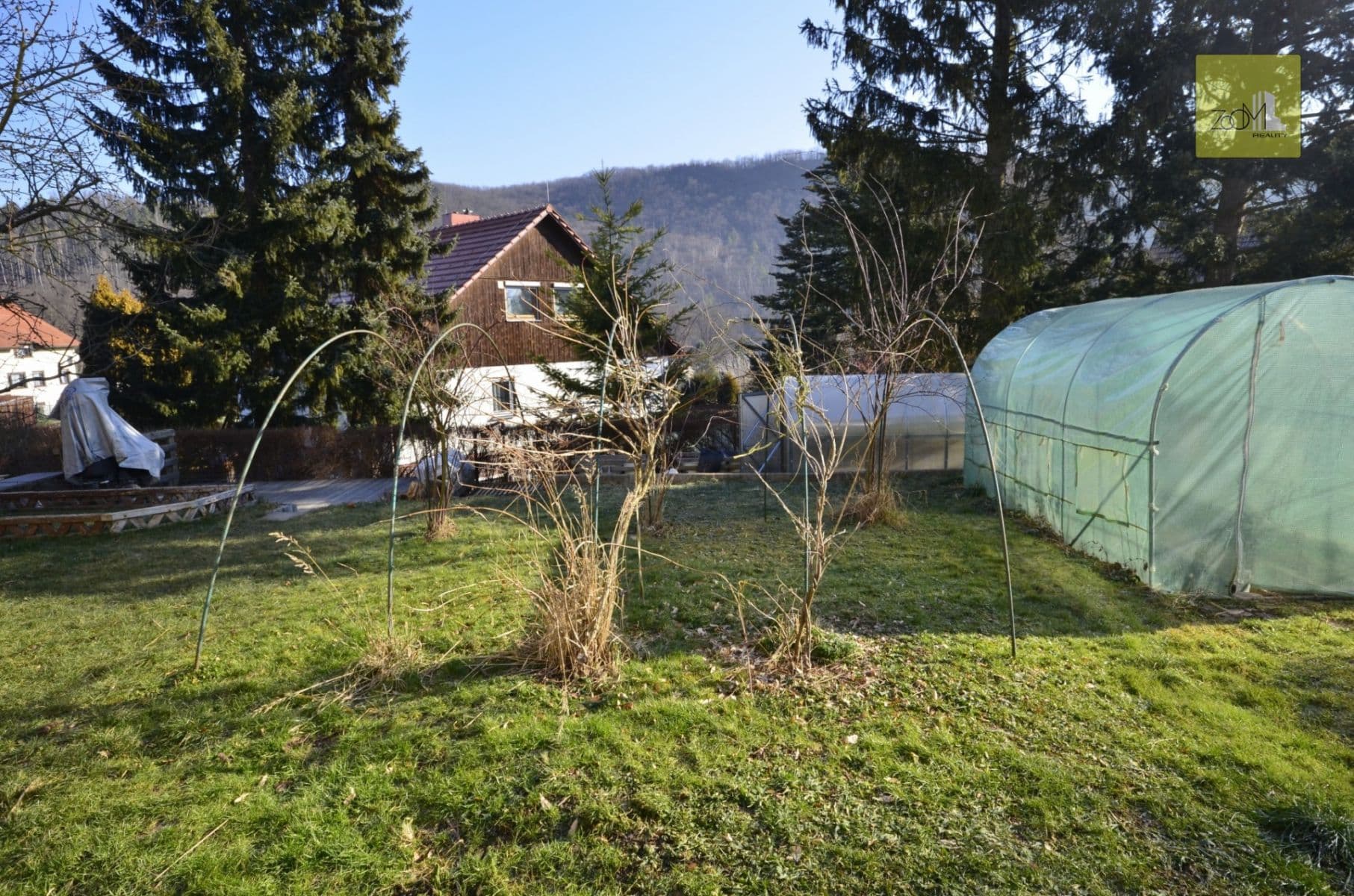 Prodej cihlového bytu 3+1, 87 m2, OV, garáž, Chrustenice 2