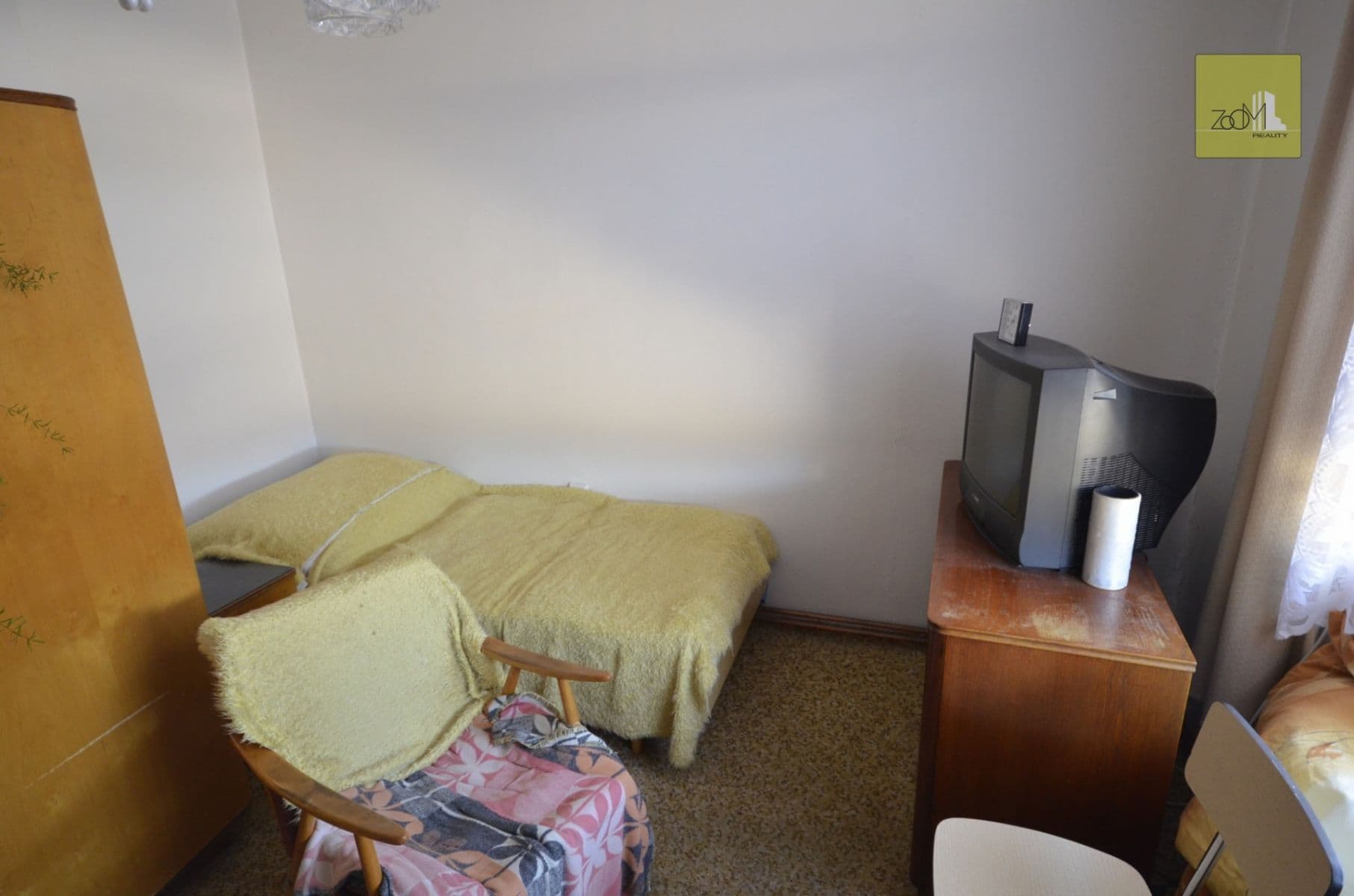 Prodej cihlového bytu 3+1, 87 m2, OV, garáž, Chrustenice 5