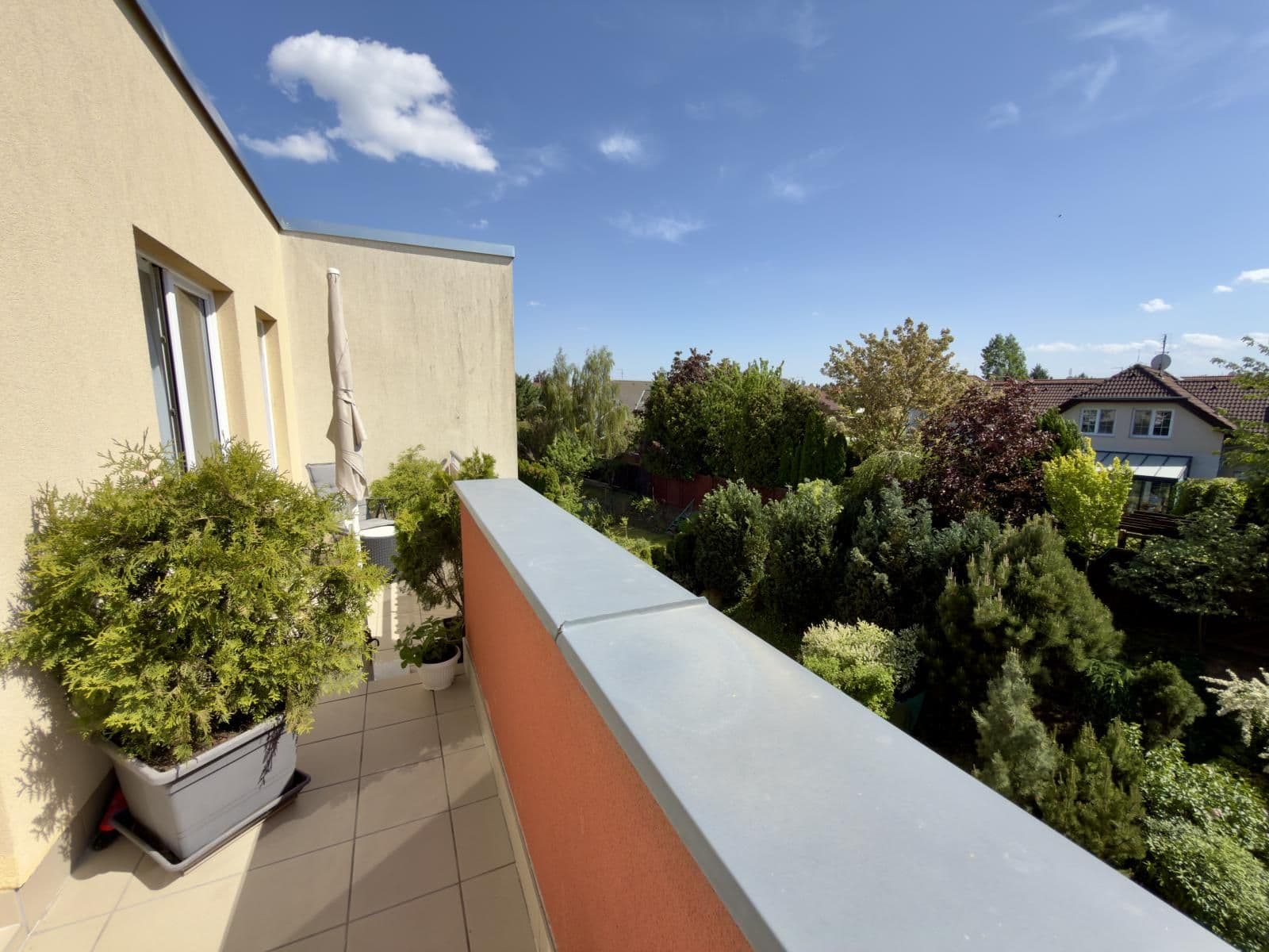 Prodej bytu 2+KK/T, OV,53m2+11.5m2 TERASA, Hostivice, Toskánská ul. 12