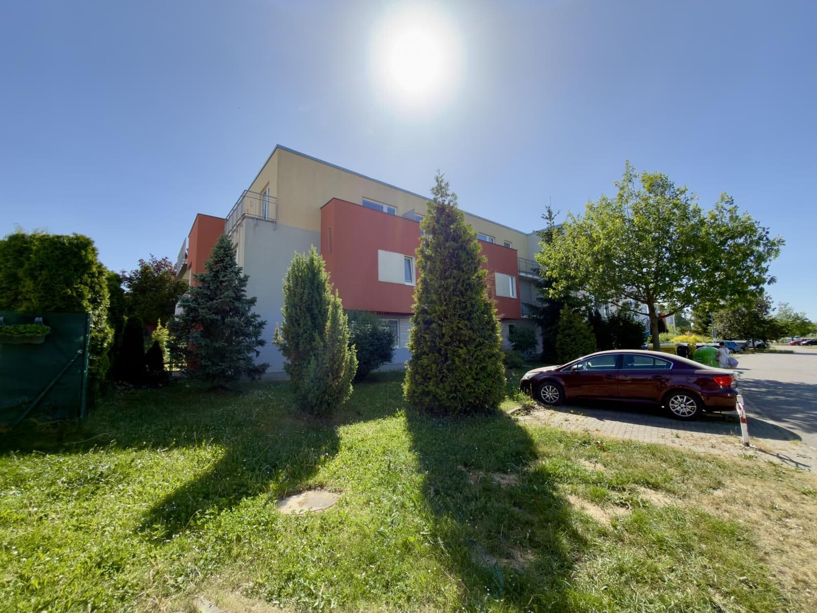 Prodej bytu 2+KK/T, OV,53m2+11.5m2 TERASA, Hostivice, Toskánská ul. 13