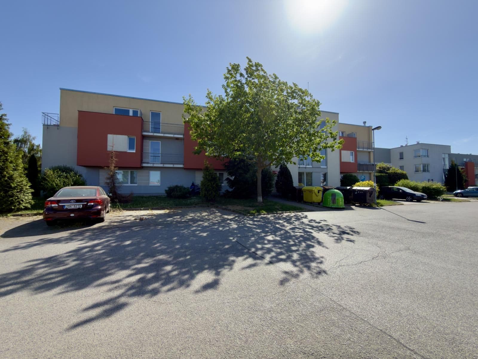 Prodej bytu 2+KK/T, OV,53m2+11.5m2 TERASA, Hostivice, Toskánská ul. 17