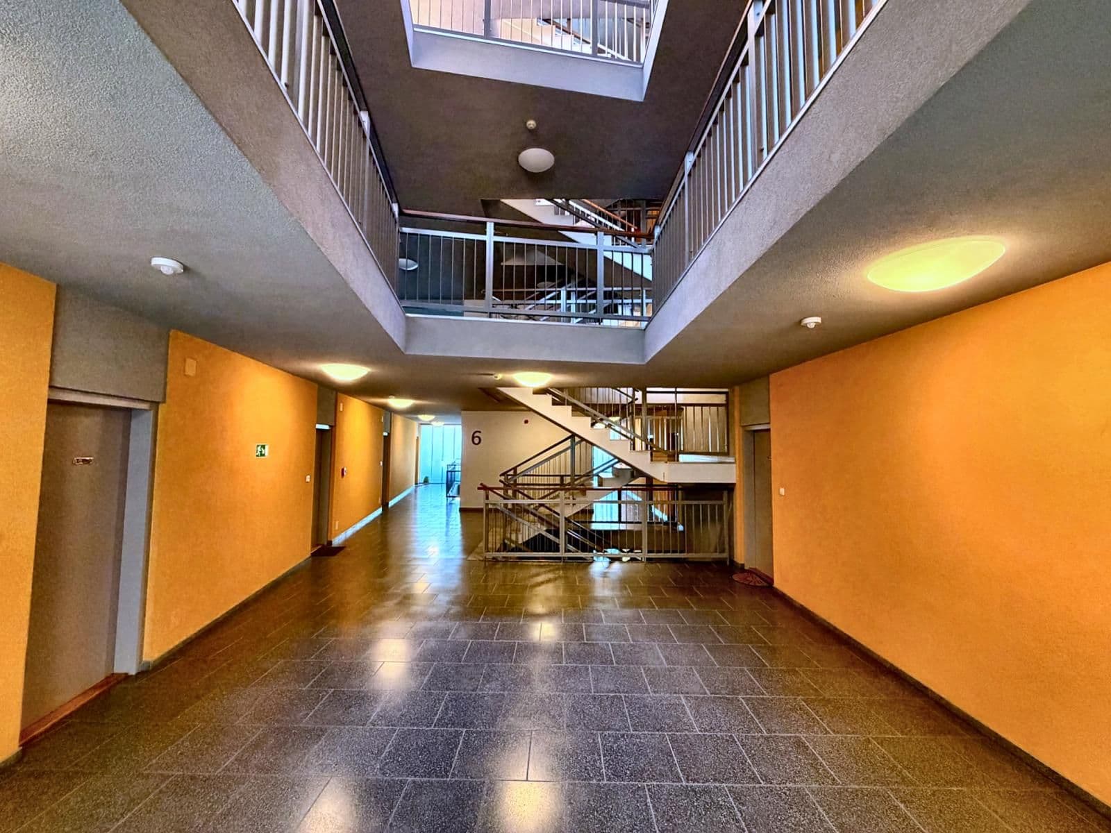 Prodej bytu 3+kk, 75 m², terasa 22,7 m² a parkovací stání, Praha 10 – Záběhlice 3