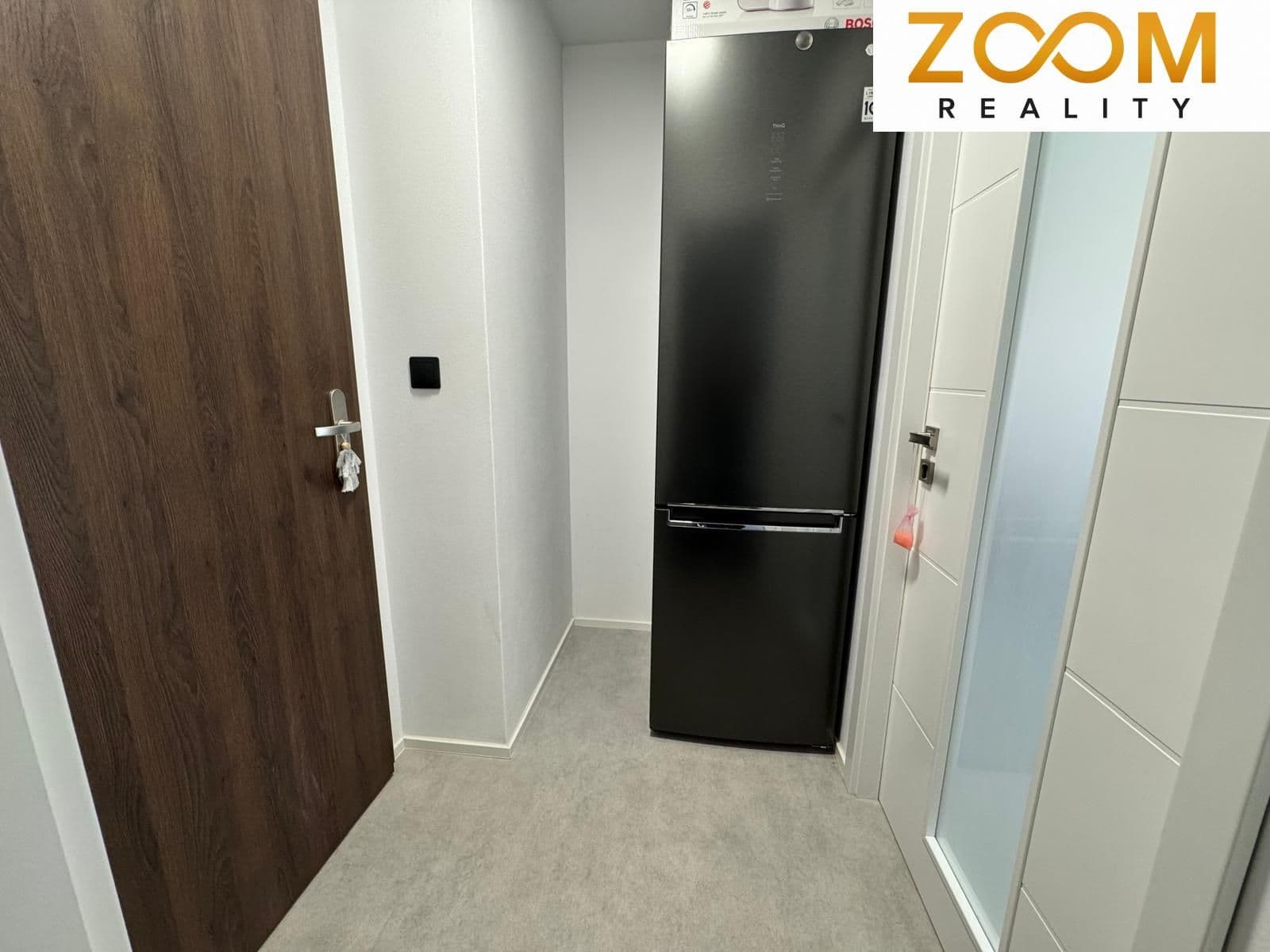 Pronájem 2+kk, 60 m² + lodžie 7 m², po luxusní rekonstrukci, PrahaŘepy 5