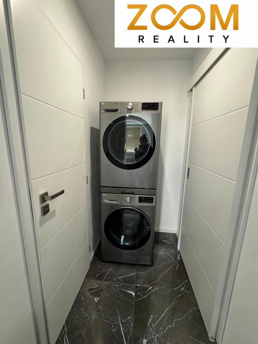Pronájem 2+kk, 60 m² + lodžie 7 m², po luxusní rekonstrukci, PrahaŘepy 11