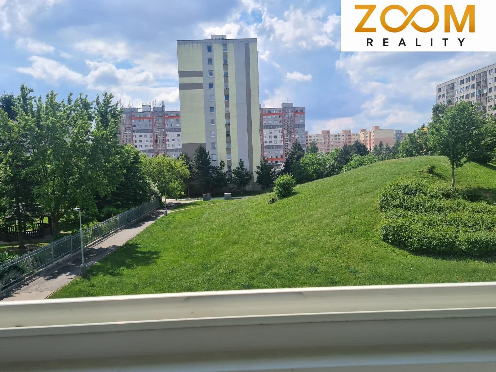 Pronájem 2+kk, 60 m² + lodžie 7 m², po luxusní rekonstrukci, PrahaŘepy 12