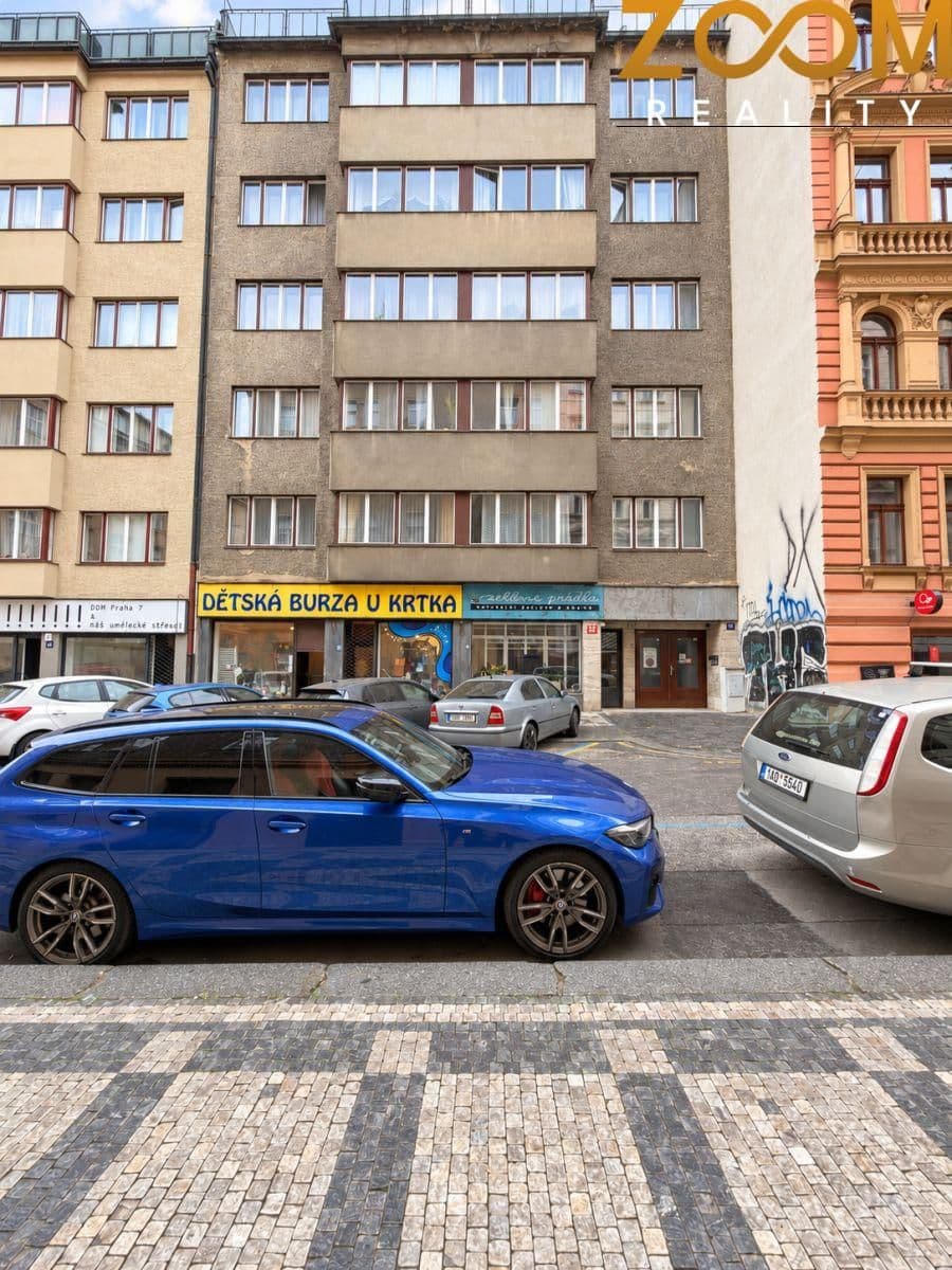 Prodej bytu 2+kk, 70,3 m² po kompletní rekonstrukci, se sklepem Praha 7, Šternberkova 14