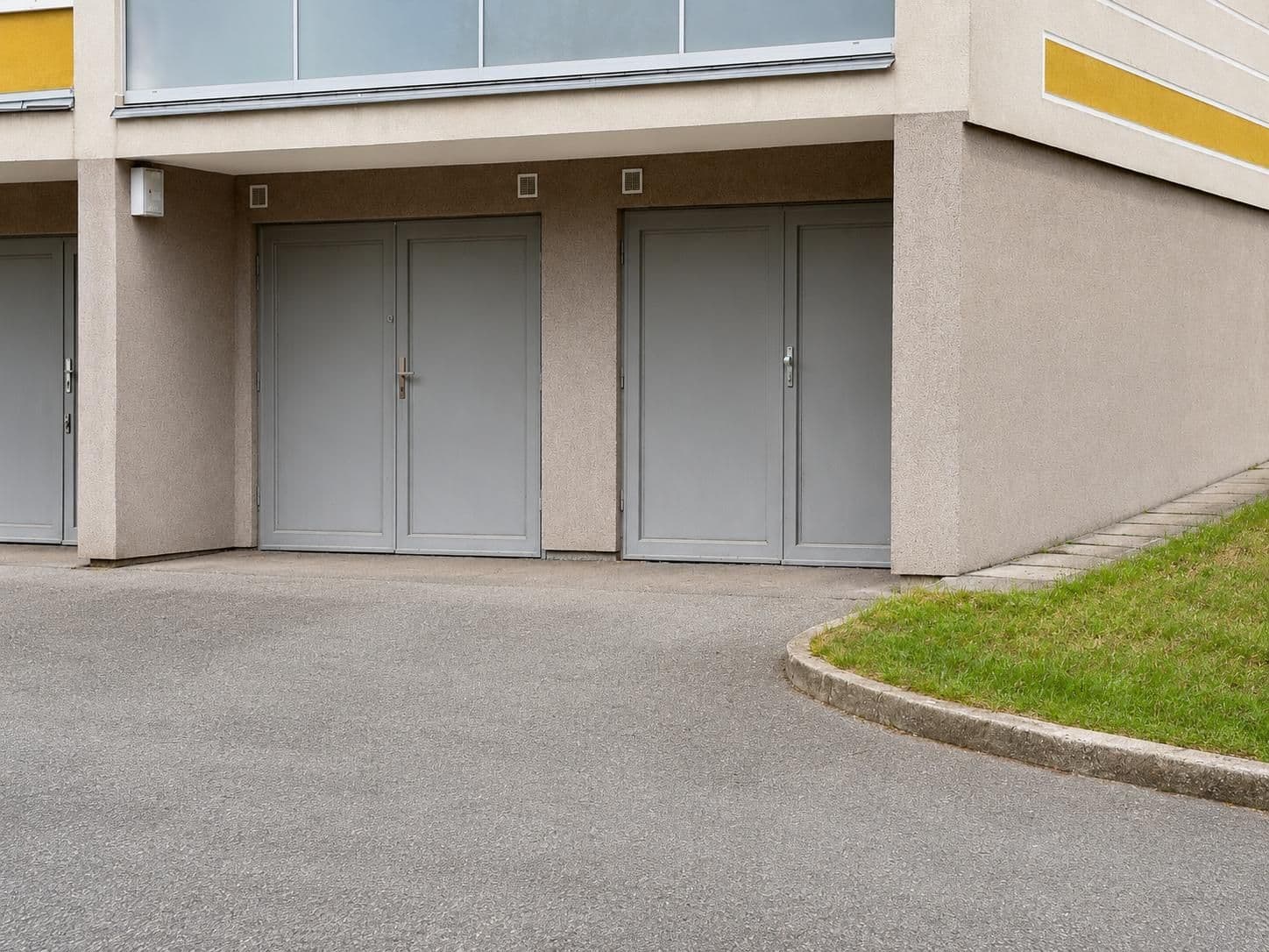 Prodej zděné garáže, 18m2, OV, ul. Chalabalova, Praha 5 Stodůlky
